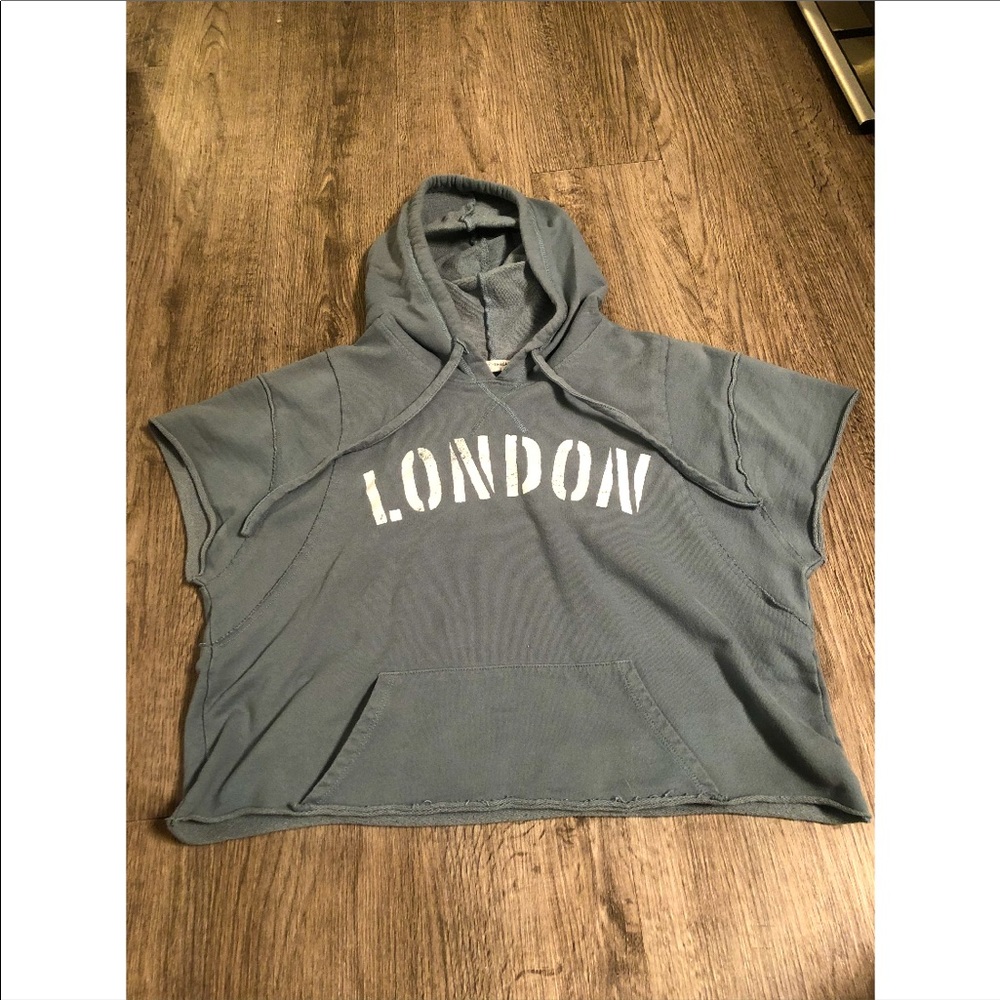 Cute “London” Crop Top